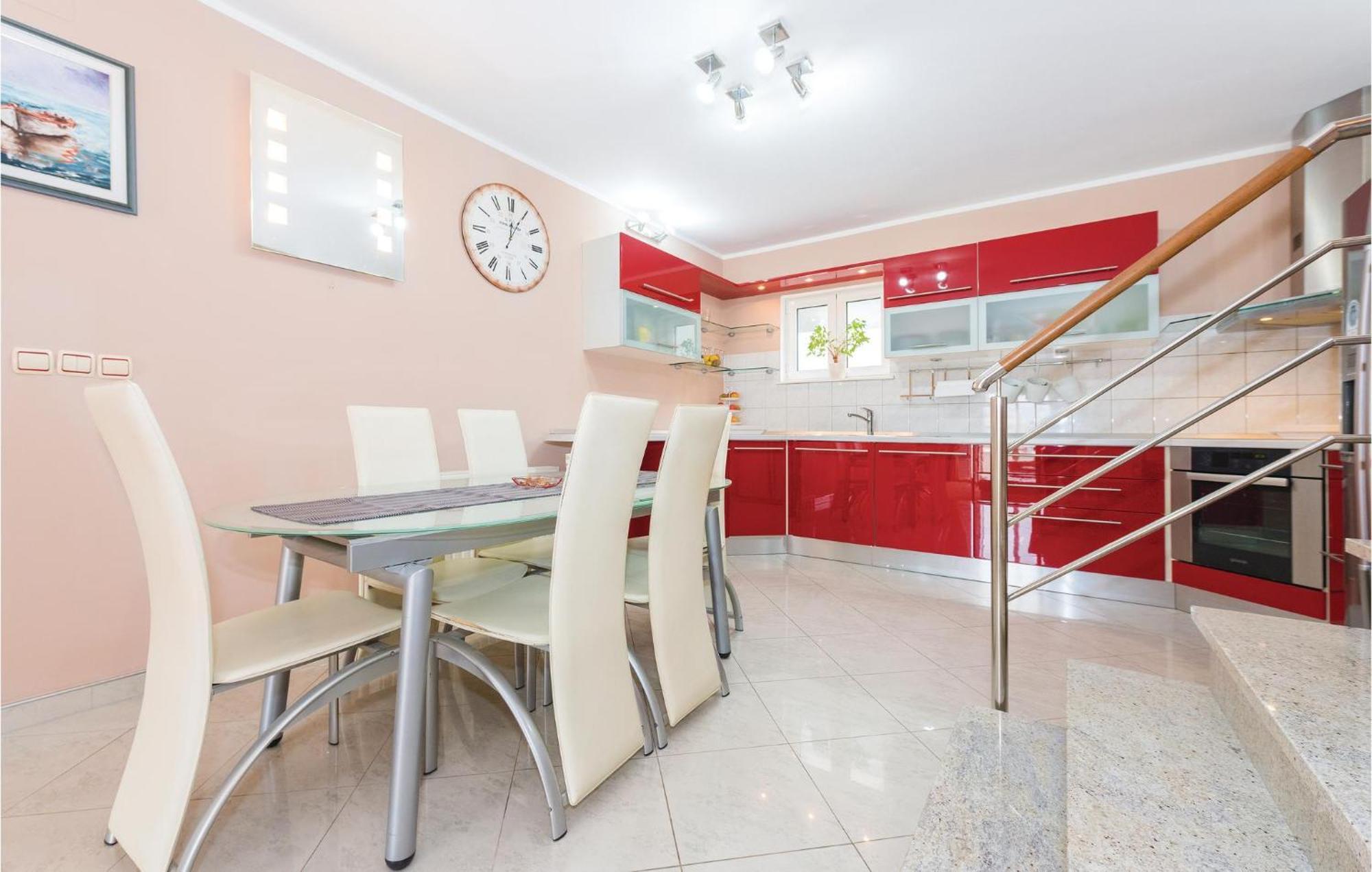 Nice Home In Sibenik With Kitchen Exterior foto